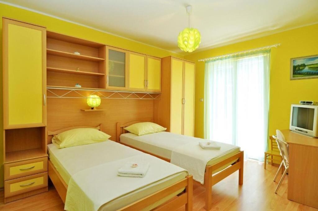 TV a/nebo společenská místnost v ubytování Apartment Steli
