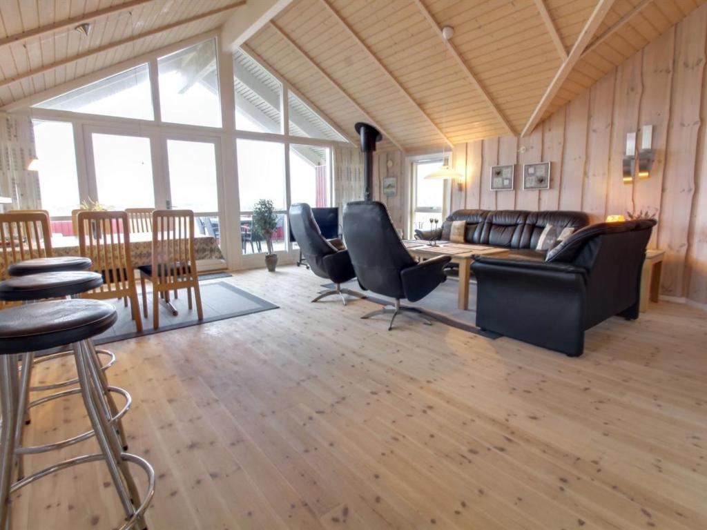 Posezení v ubytování Holiday Home Oivi - 430m from the sea by Interhome