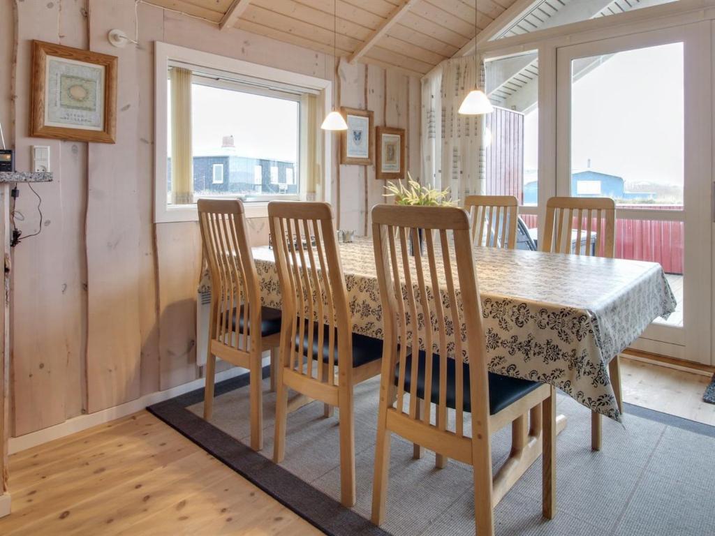 Posezení v ubytování Holiday Home Oivi - 430m from the sea by Interhome