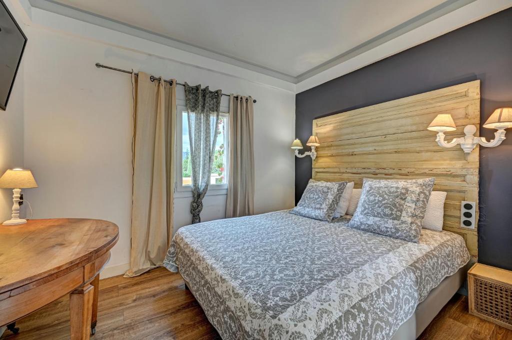 Contact Hôtel Le Provence - Habitación Doble Superior