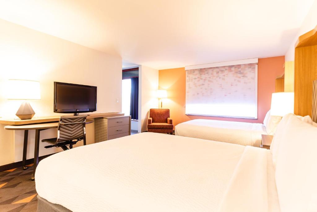 Holiday Inn Rancho Cordova - Northeast Sacramento, an IHG Hotel - Standaardkamer Met Twee Queensize Bedden