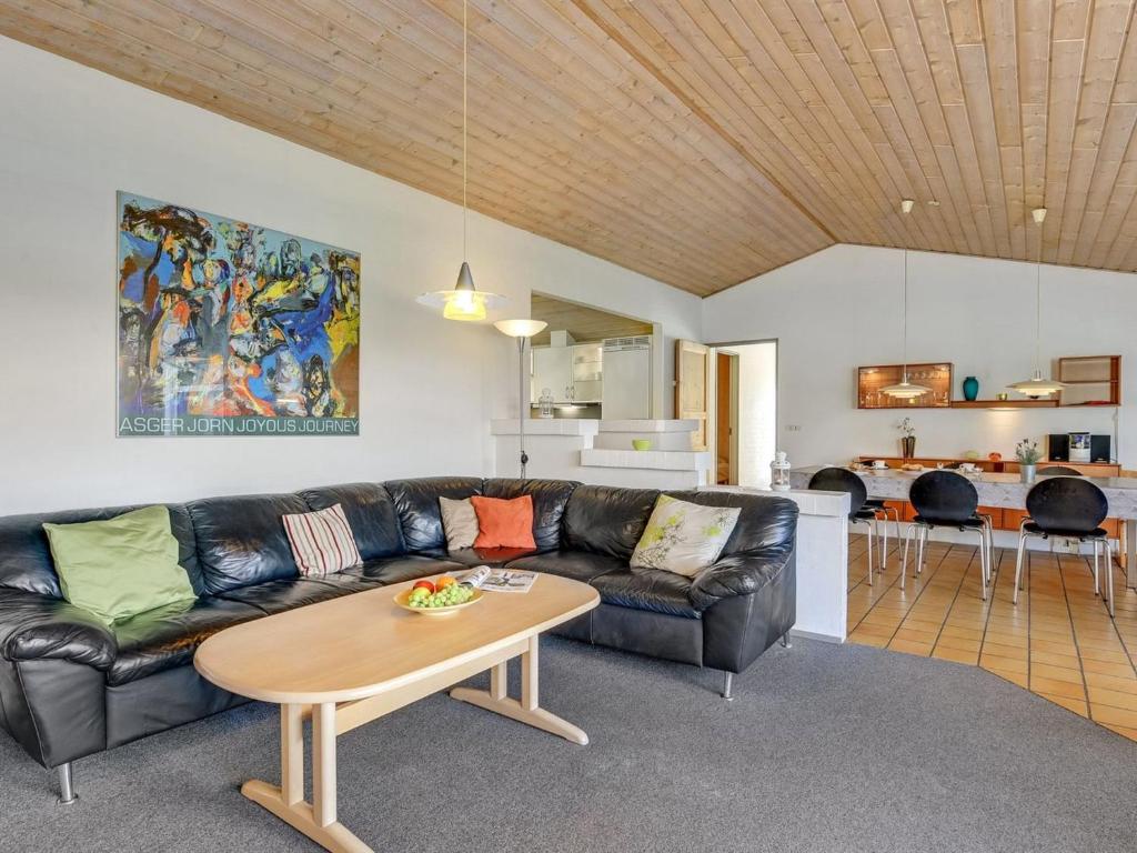 Posezení v ubytování Holiday Home Tali - 700m from the sea by Interhome