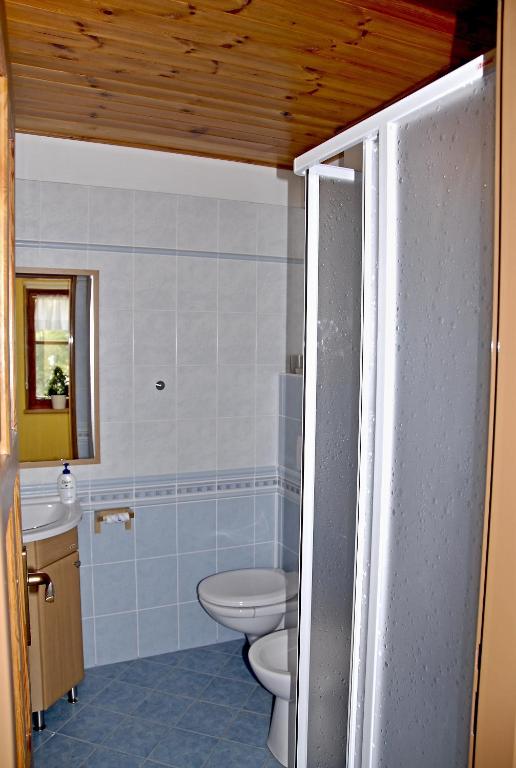 Koupelna v ubytování Pension Cortina
