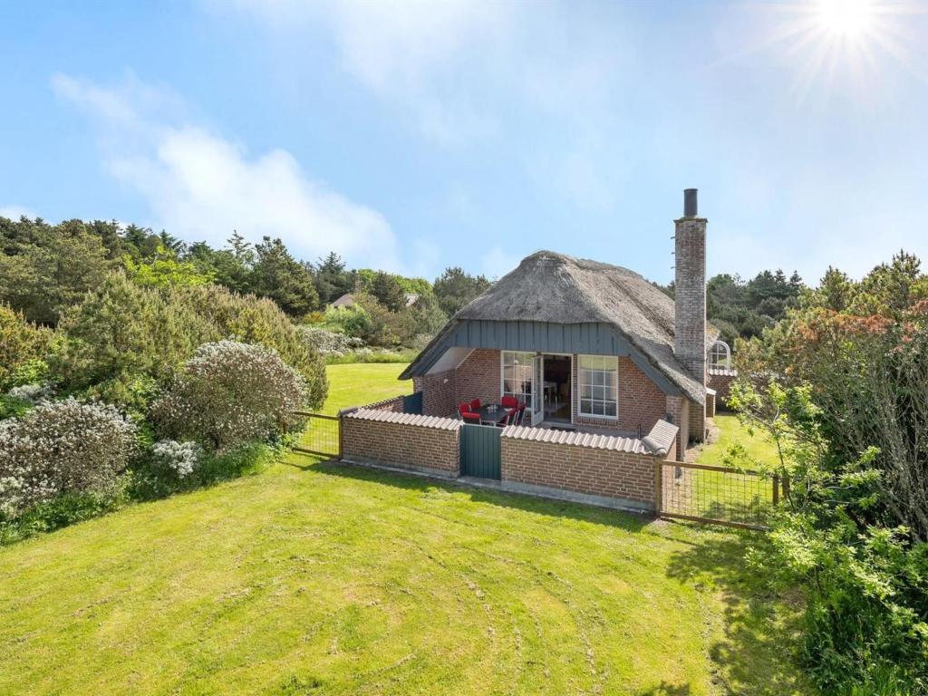 Zahrada ubytování Holiday Home Pasi - 1-2km from the sea by Interhome
