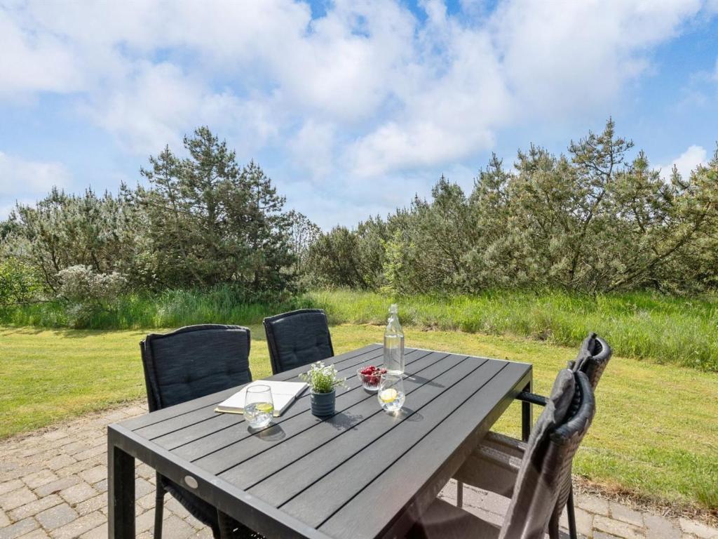 Zahrada ubytování Holiday Home Pasi - 1-2km from the sea by Interhome