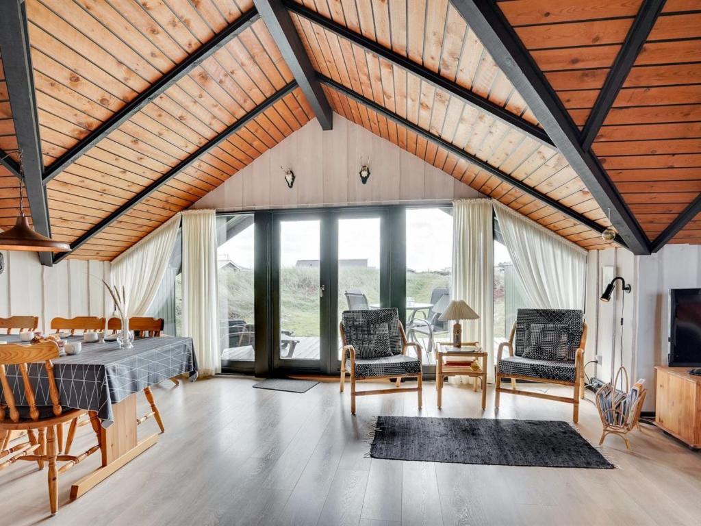 Posezení v ubytování Holiday Home Ardan - from the sea by Interhome