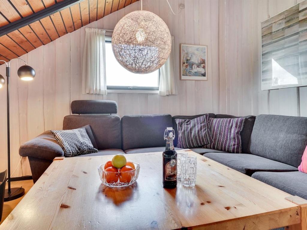 Posezení v ubytování Holiday Home Ardan - from the sea by Interhome