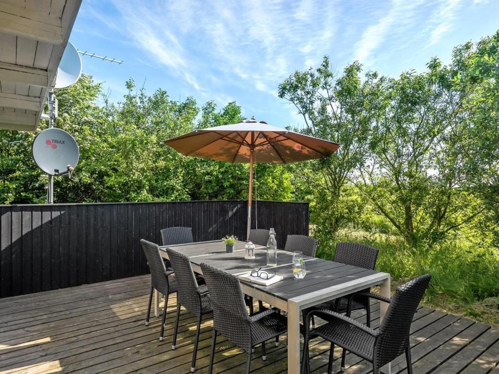 Zahrada ubytování Holiday Home Anund - 1-4km from the sea by Interhome