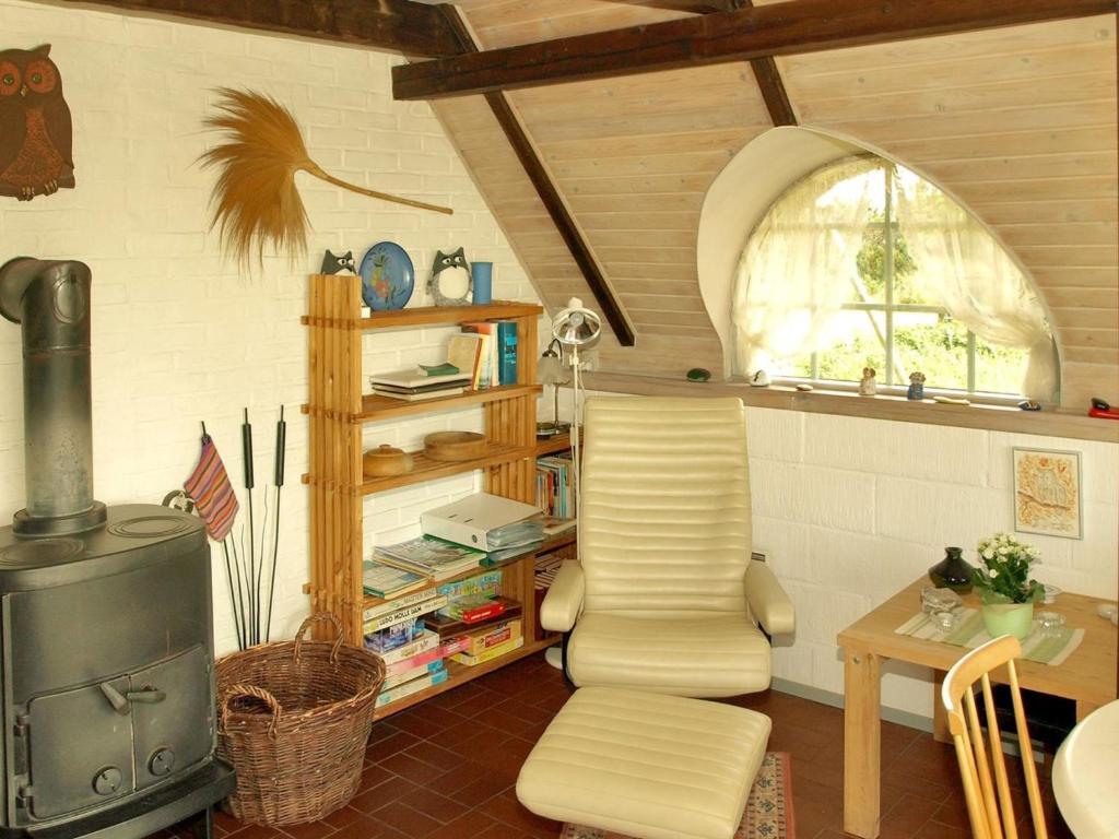 Posezení v ubytování Holiday Home Thorbjörn - from the sea by Interhome