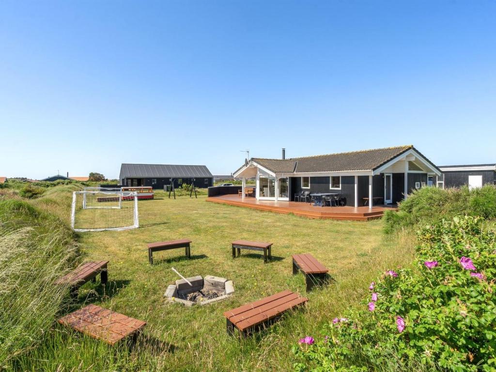 Zahrada ubytování Holiday Home Floriana - 650m from the sea by Interhome