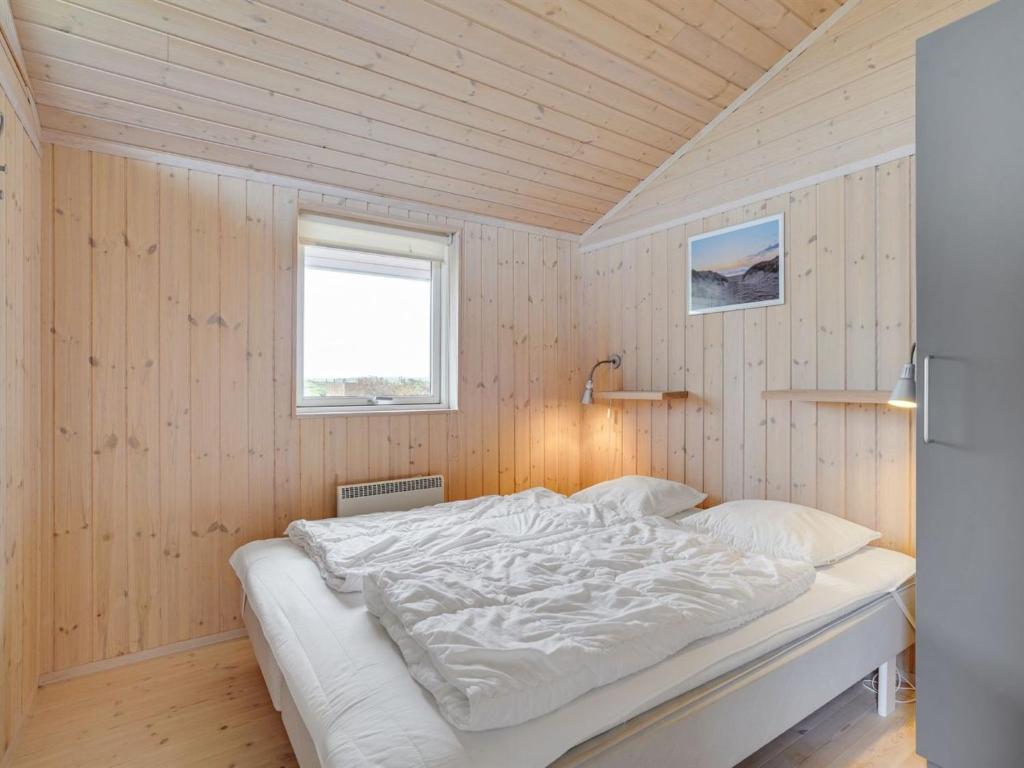 Postel nebo postele na pokoji v ubytování Holiday Home Floriana - 650m from the sea by Interhome