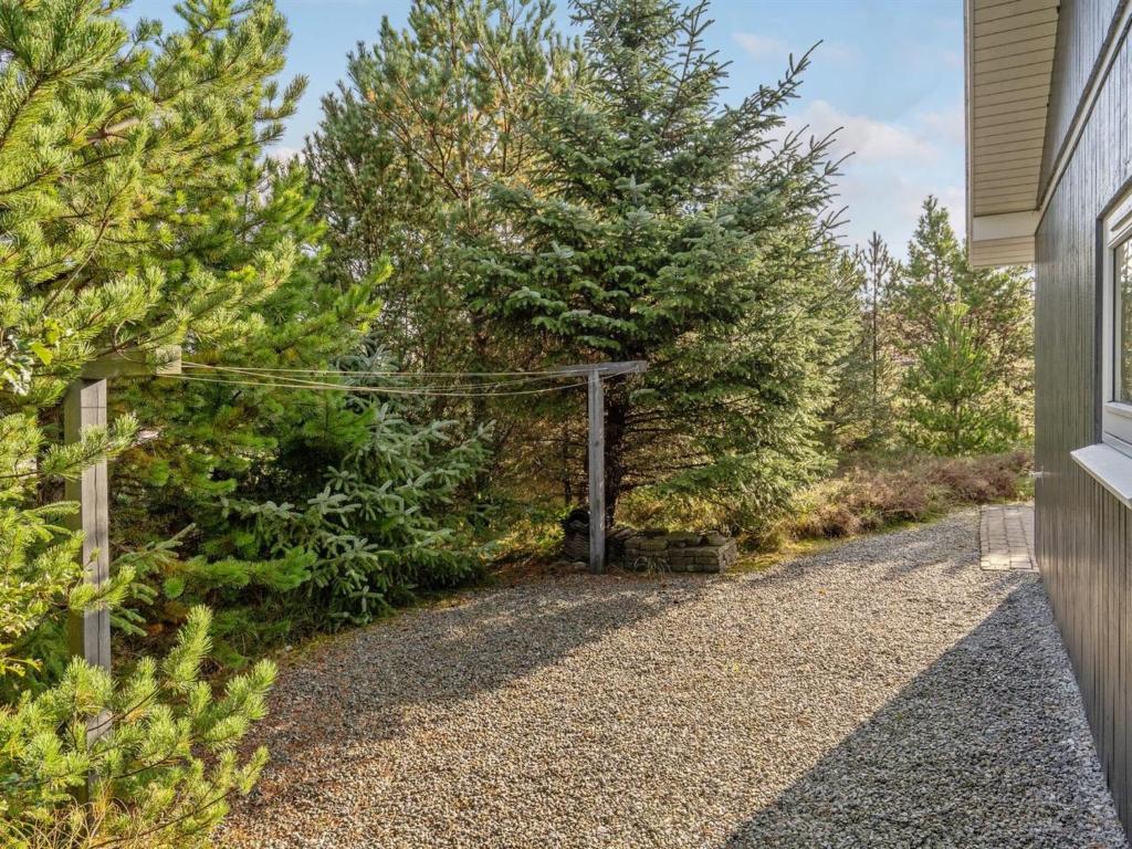 Zahrada ubytování Holiday Home Alethe - 1km from the sea by Interhome