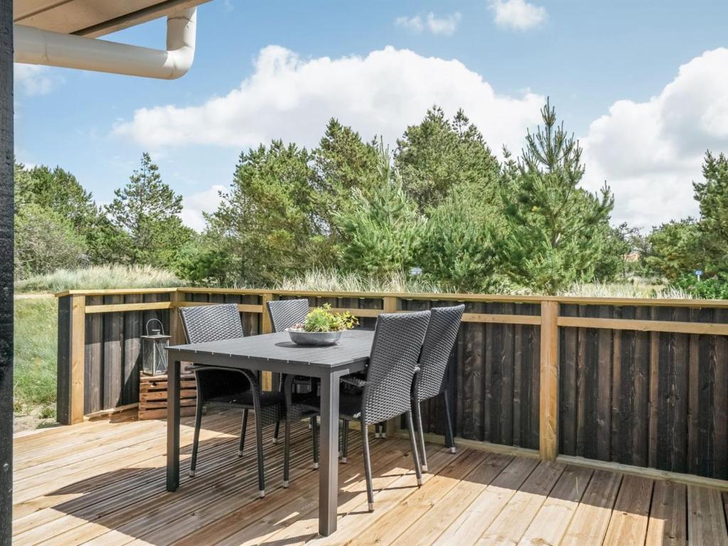Balkón nebo terasa v ubytování Holiday Home Ivar - 900m from the sea by Interhome