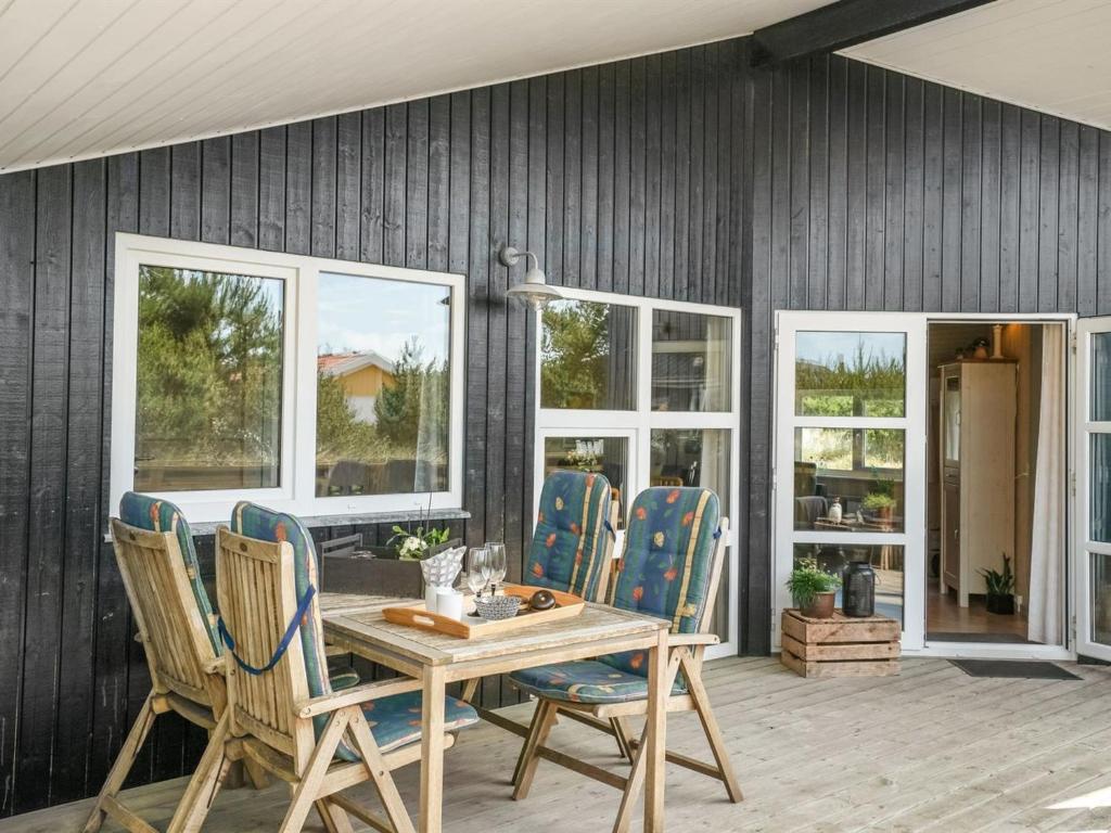 Balkón nebo terasa v ubytování Holiday Home Ivar - 900m from the sea by Interhome