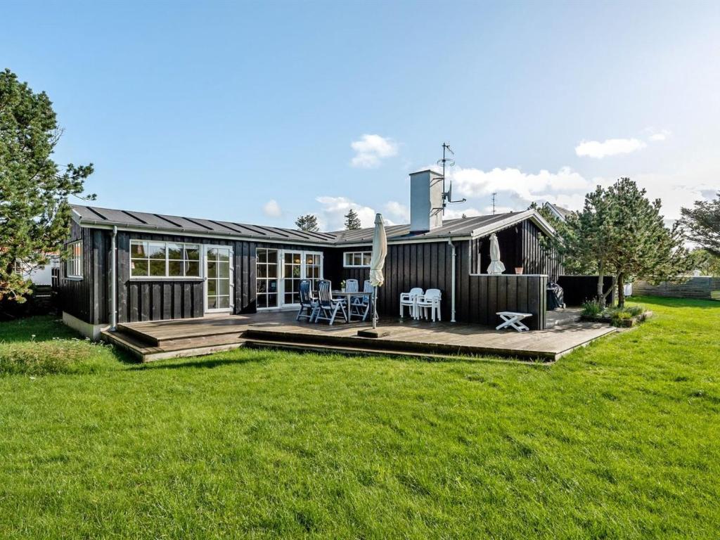 Zahrada ubytování Holiday Home Vivina - 250m from the sea by Interhome