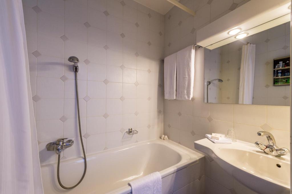 Koupelna v ubytování Hotel Churchill