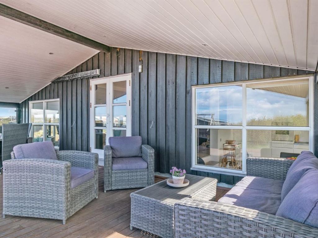 Posezení v ubytování Holiday Home Bertil - 400m from the sea by Interhome
