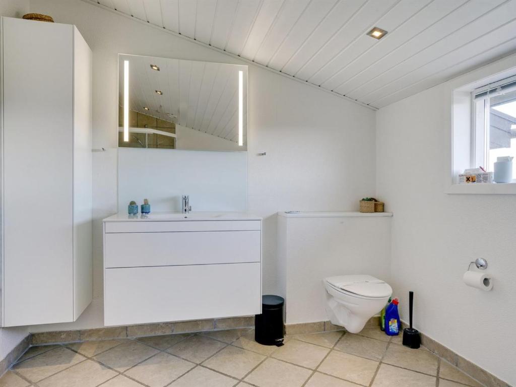 Koupelna v ubytování Holiday Home Bertil - 400m from the sea by Interhome