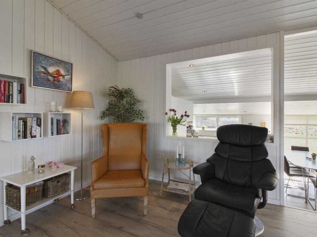 Posezení v ubytování Holiday Home Bertil - 400m from the sea by Interhome