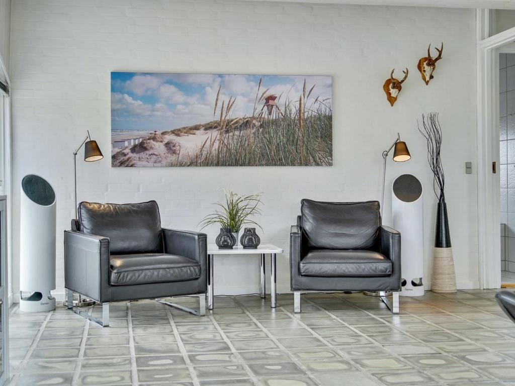 Posezení v ubytování Holiday Home Fehmke - 100m from the sea by Interhome