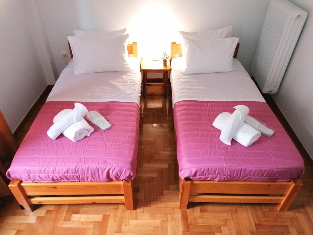 رزرو هتل، EstellApartments، آژانس مسافرتی آسمان سپید