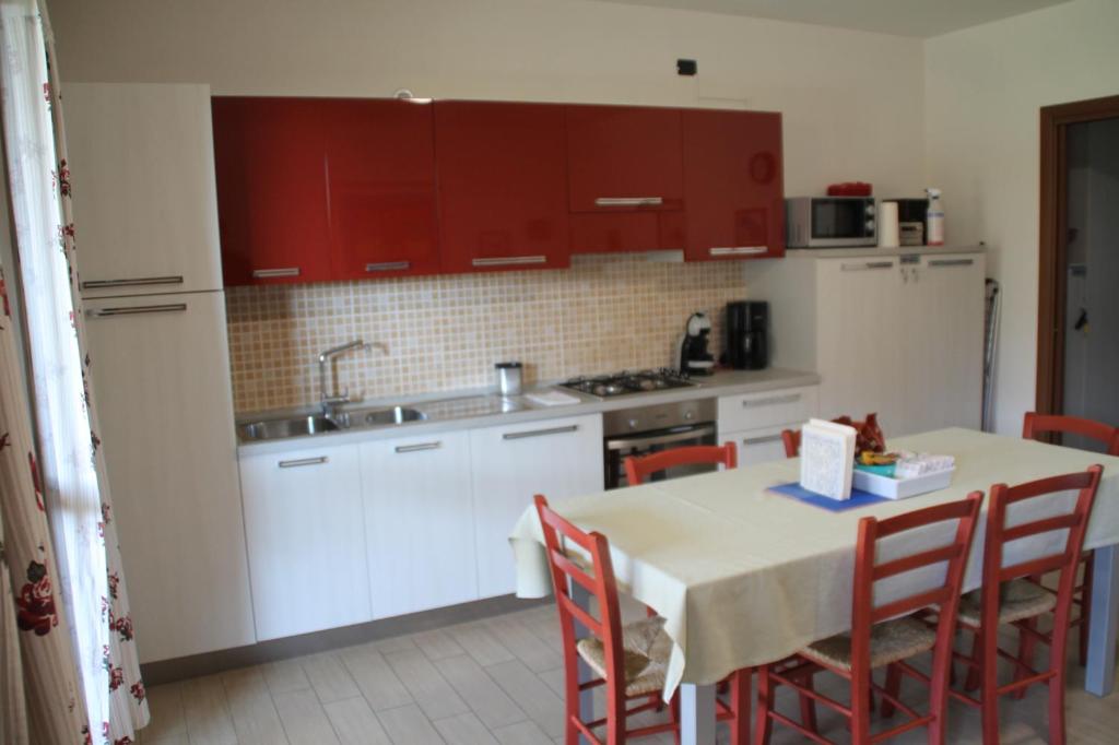 Kuchyň nebo kuchyňský kout v ubytování CASA VACANZE DA RIKI