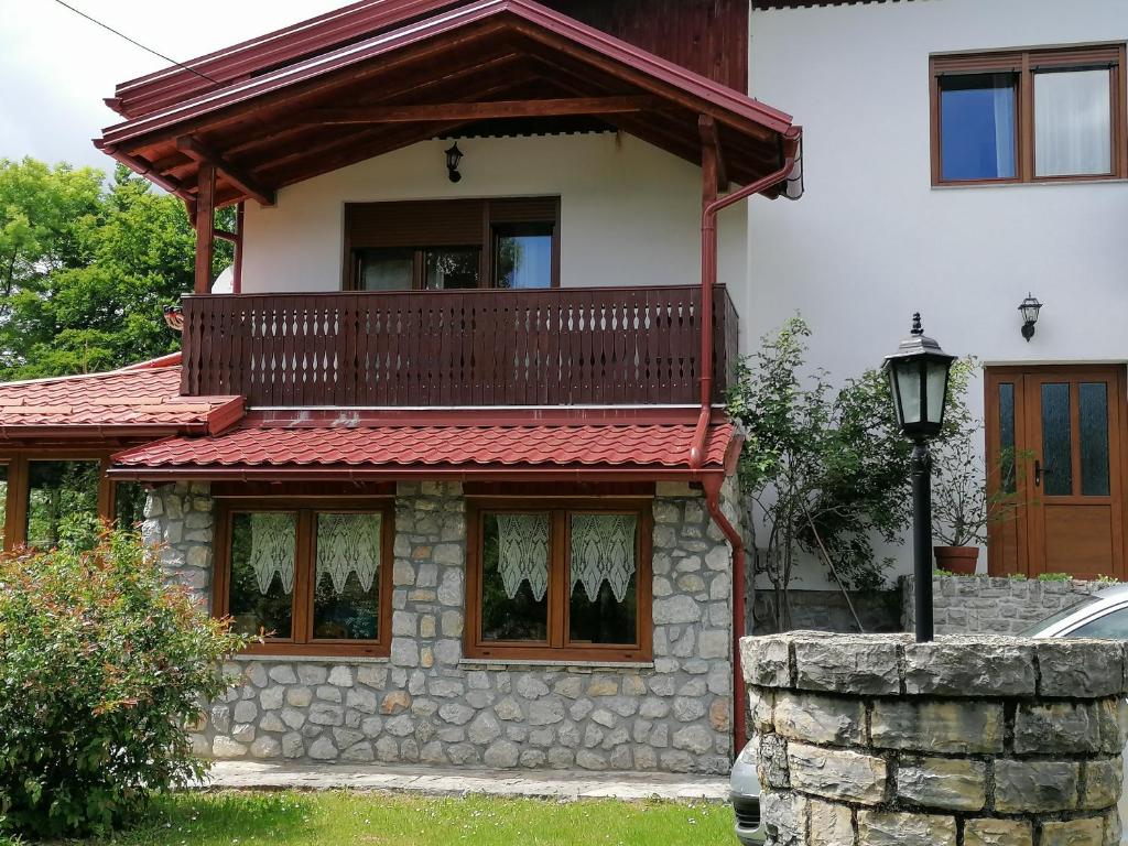 PLITVICE KONAK Daic - 12