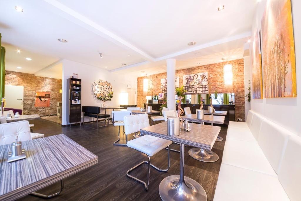 ArtHotel City - Resim 15