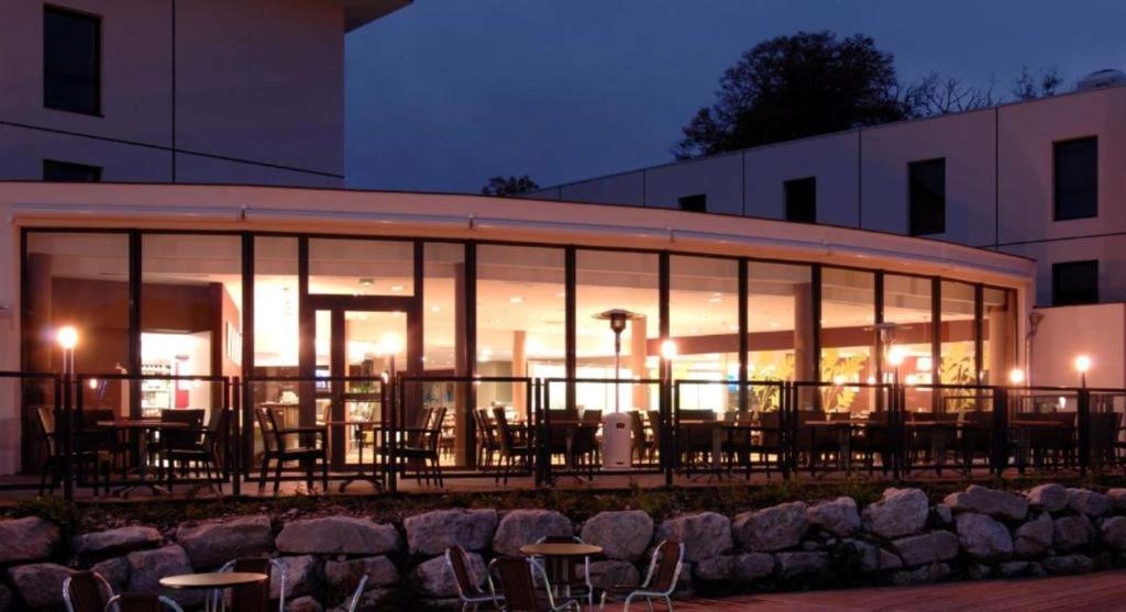 Restaurace v ubytování Hôtel Le Palladior Voiron