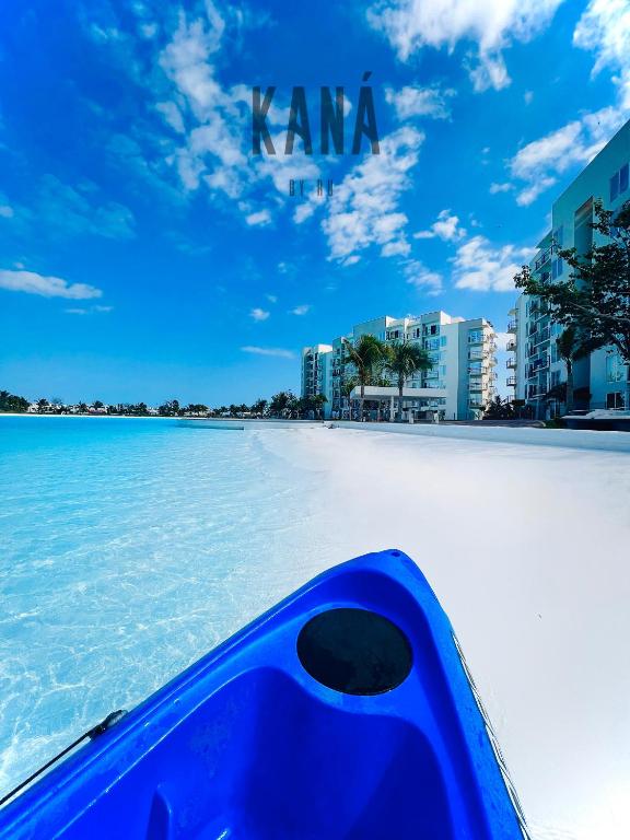 Depa con vista a Laguna, a lado del aeropuerto - Two-Bedroom Apartment