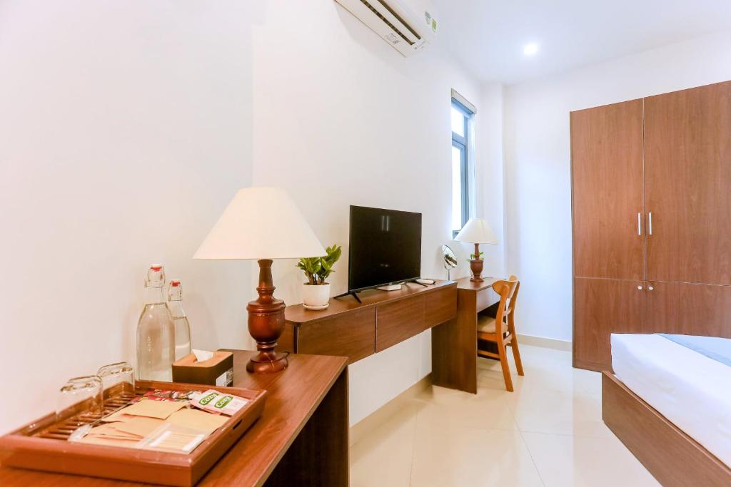 AUI Hotel 95 Nguyễn Trãi - Large Double Room