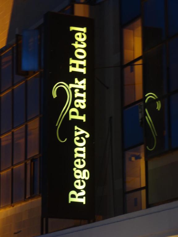 Certifikát, hodnocení, plakát nebo jiný dokument vystavený v ubytování Regency Park Hotel