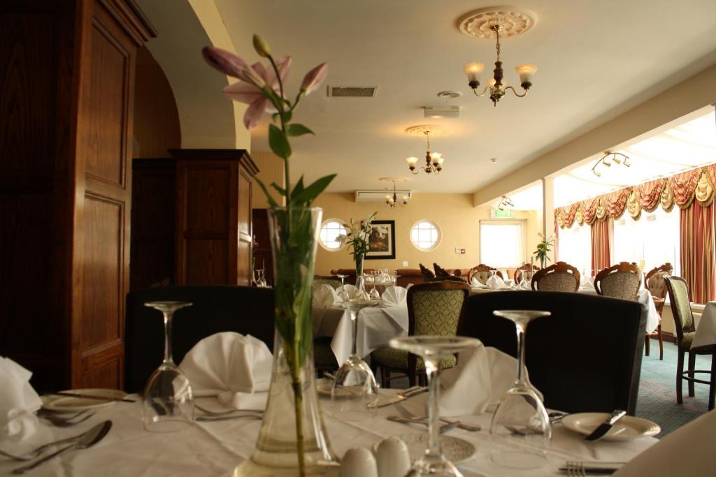 Restaurace v ubytování Sandhouse Hotel