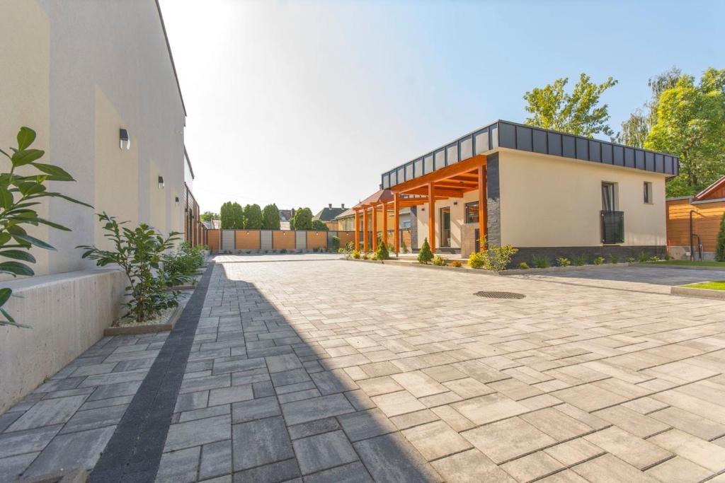 Budynek, w którym mieści się apartament