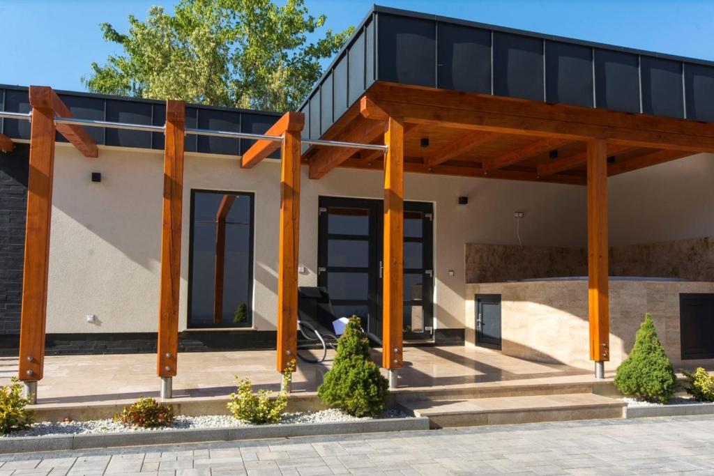 Budynek, w którym mieści się apartament
