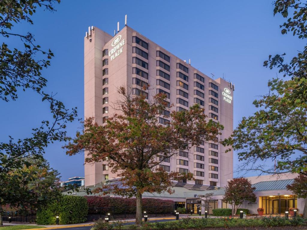 uma representação do trunfo do centro de convenções internacional de hotéis em Crowne Plaza College Park - Washington DC em Greenbelt
