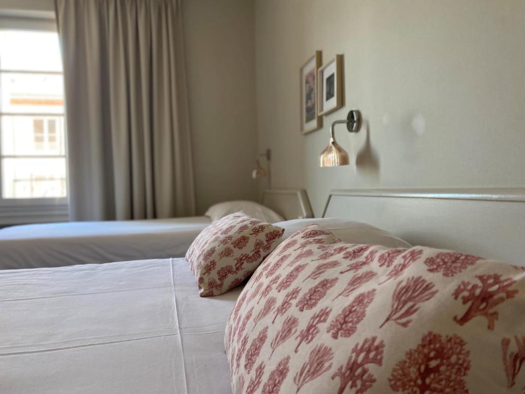 Hôtel Marguerite - Chambre Supérieure 1 à 3 Personnes