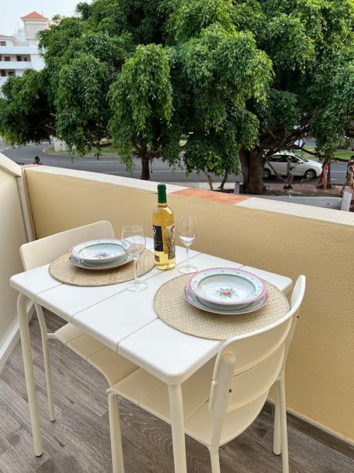 Balkón alebo terasa v ubytovaní Cozy apartment Costa Adeje