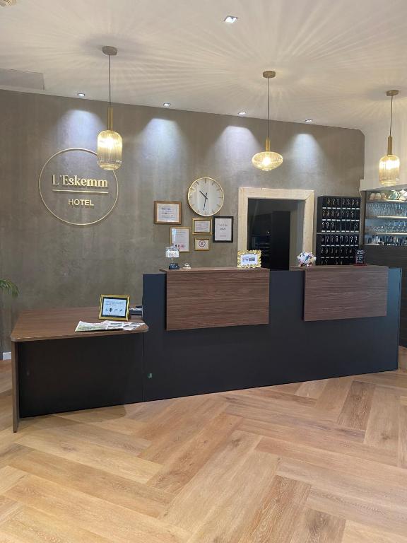 Vstupní hala nebo recepce v ubytování Hotel Restaurant l'Eskemm St Brieuc-Trégueux