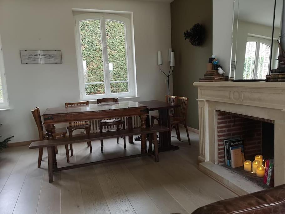 Fotografia z galérie ubytovania Villa du Mont Joly, écrin de verdure proche mer ! v destinácii Touques