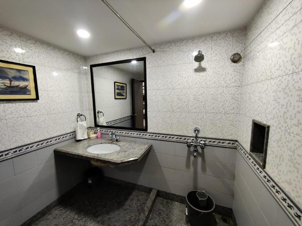 Koupelna v ubytování ELGIN SUITES