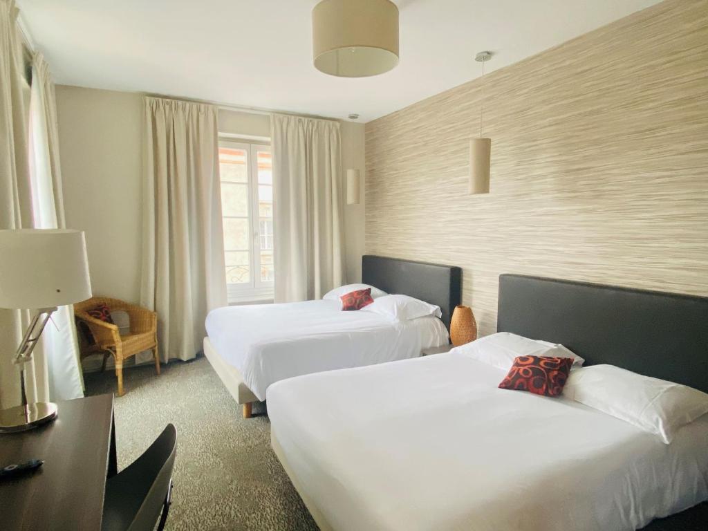 Hôtel Marguerite - Chambre Supérieure 1 à 4 Personnes