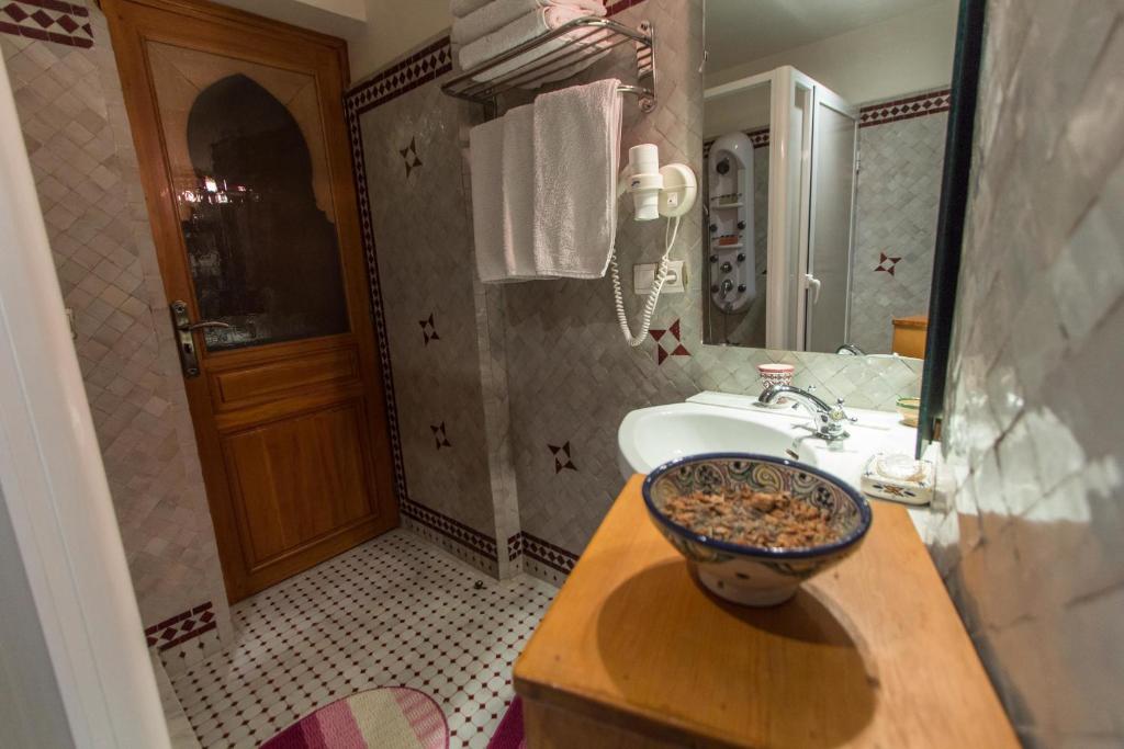 Koupelna v ubytování Riad Raouia HAMMAM & SPA
