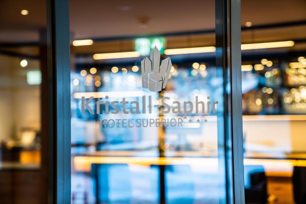 Certifikát, hodnocení, plakát nebo jiný dokument vystavený v ubytování Hotel Kristall-Saphir Superior