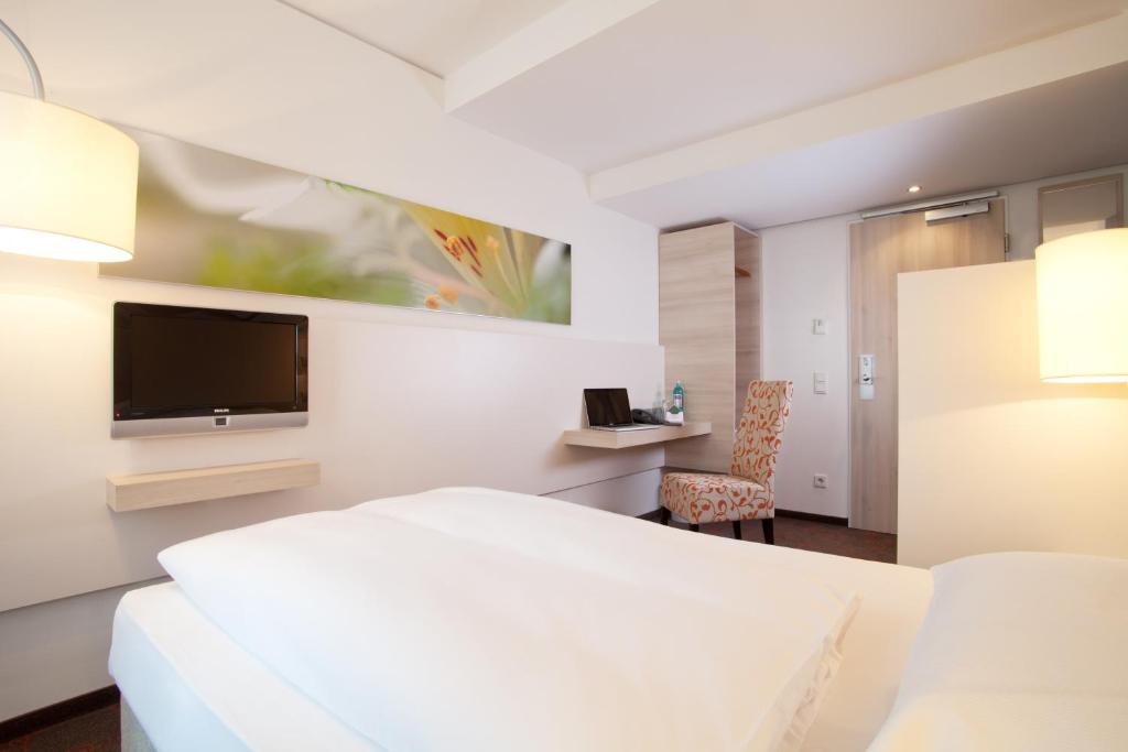 H+ Hotel München - Resim 21