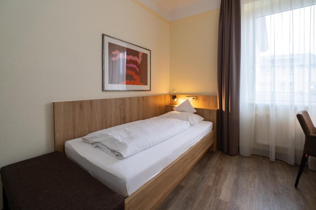 Hotel Niedersächsischer Hof - Single Room