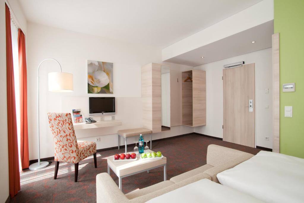 H+ Hotel München - Resim 9