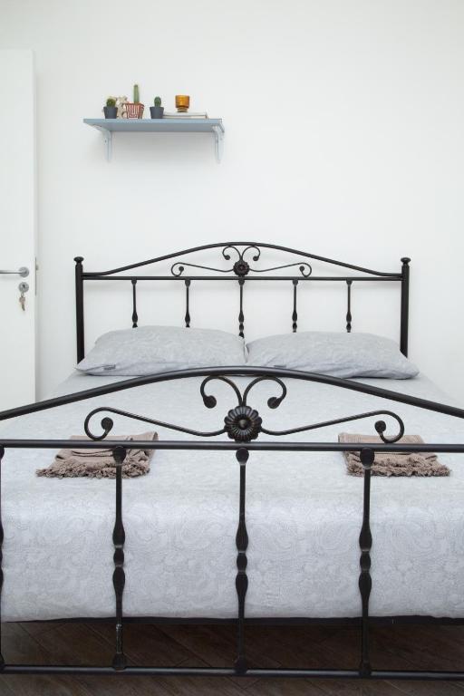 A bed or beds in a room at A casa di Giulia