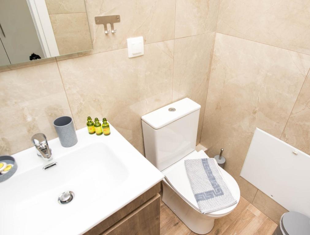 Stamatina's Luxury Apartments (Central 3rd floor) - 15