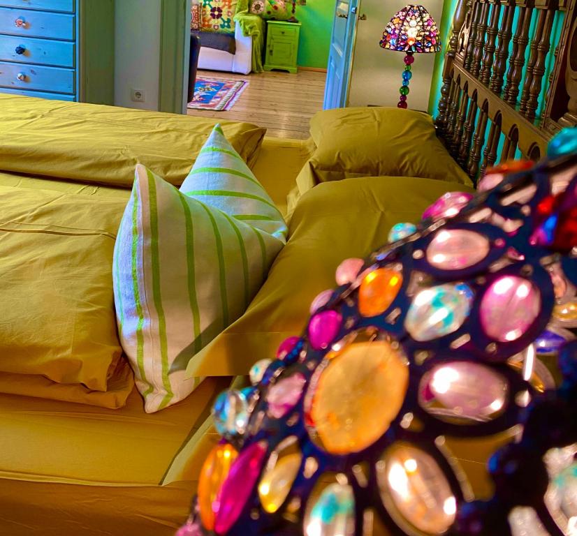 Postel nebo postele na pokoji v ubytování Zenana Boutique Hotel